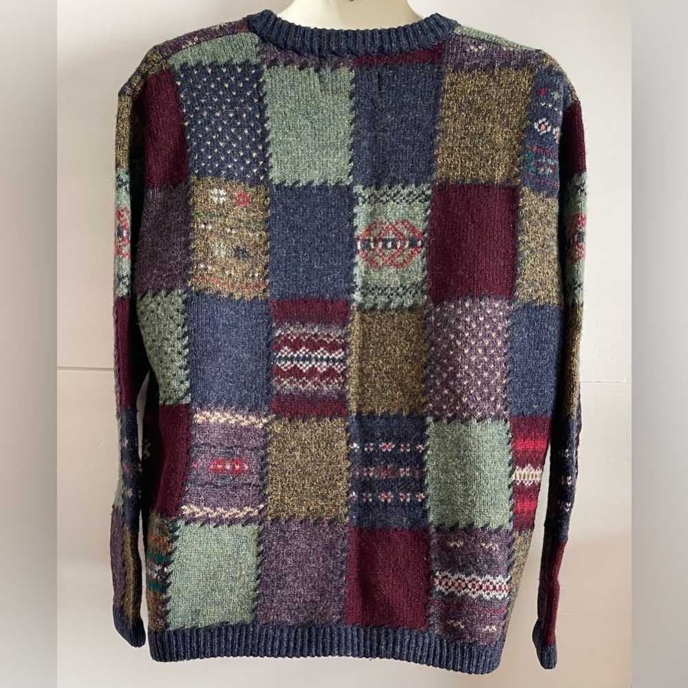 EDDIE BAUER Vintage 100% Wool Deer Bay Patchwork
Cardigan Sweater sz M
Women's - Picture 2 of 8